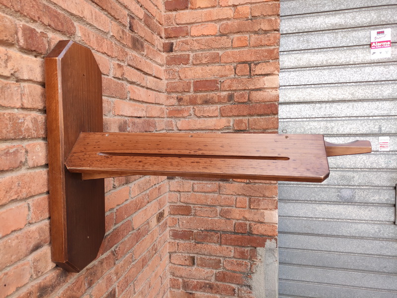 porta montura caballo colgar madera 61.5x75x20 2u